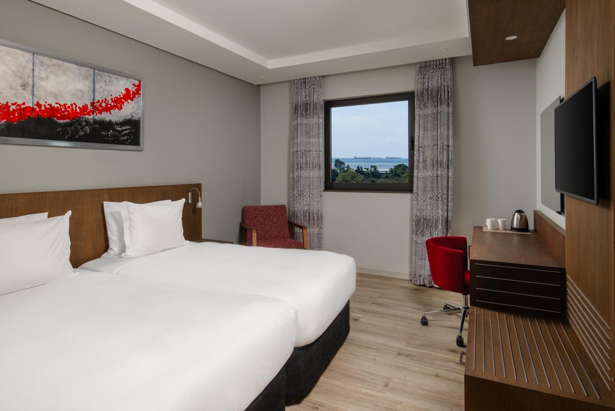 Отель Crowne Plaza - Dar Es Salaam By Ihg Экстерьер фото